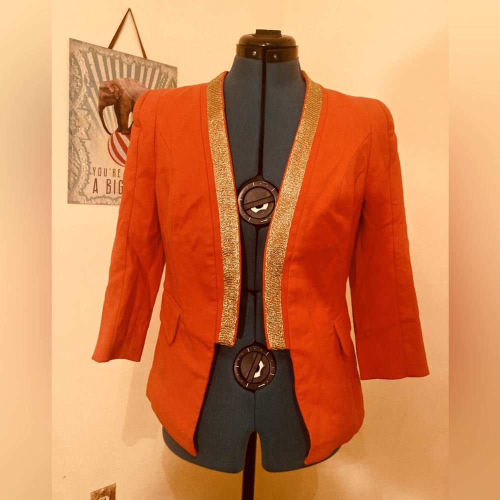 NWT Gorgeous orange blazer with gold trim from Vero moda